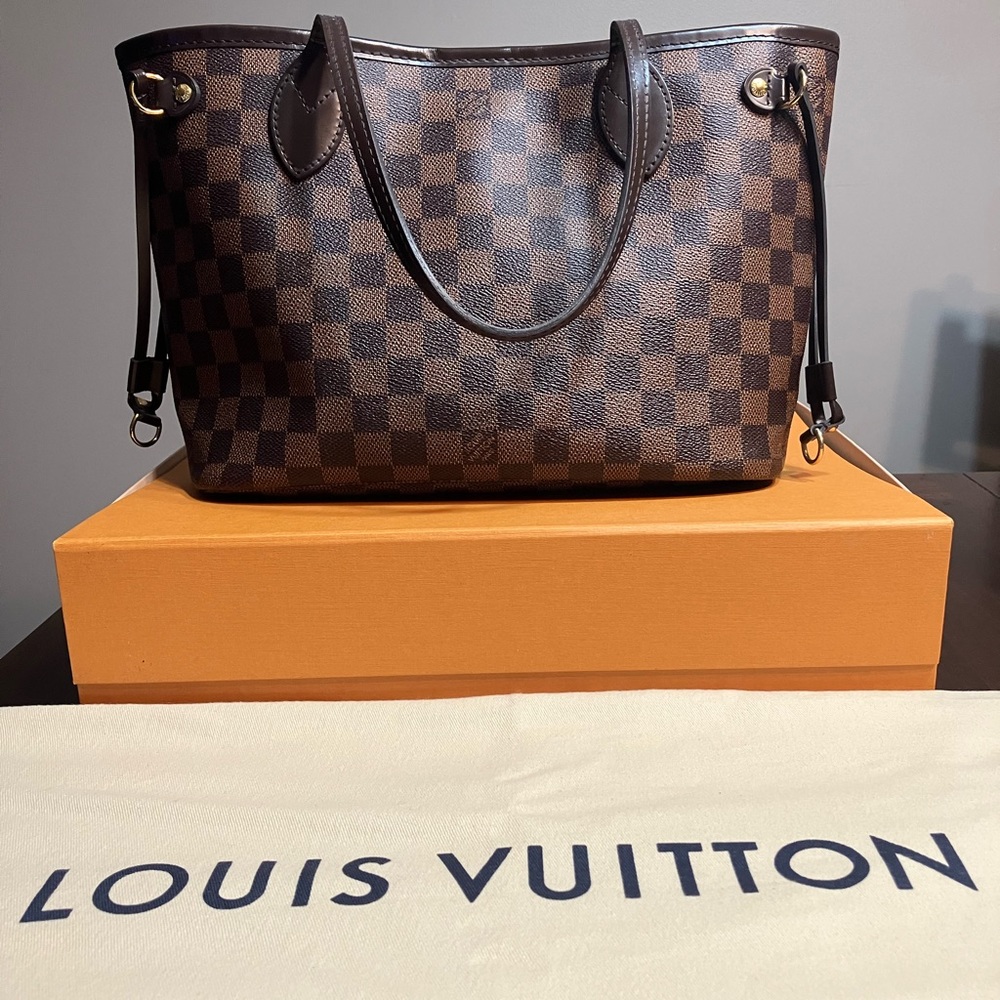Louis Vuitton Neverfull PM